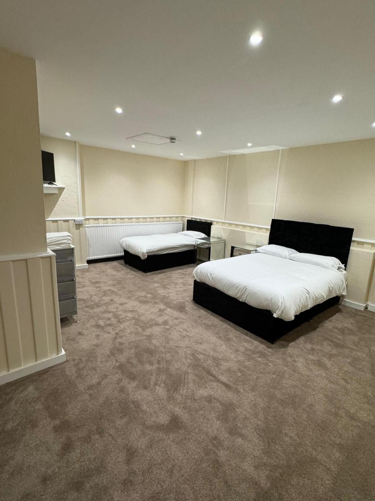 New Station Bed & Breakfast Newport  Bagian luar foto